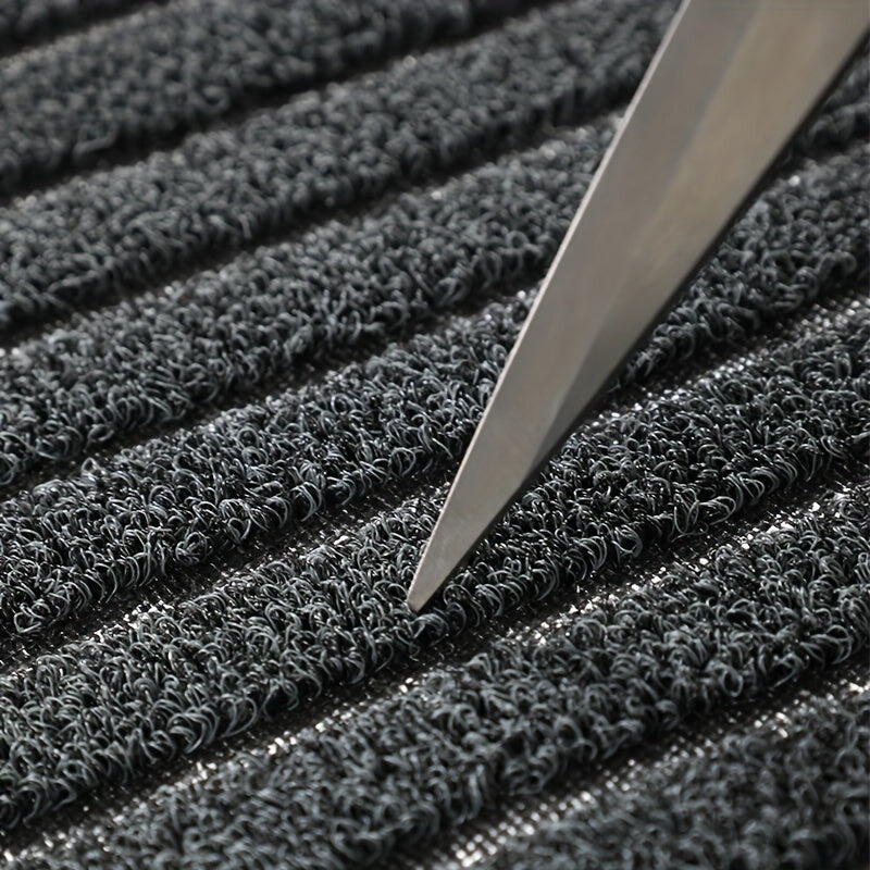 Weather-Resistant Doormat for Indoor and Outdoor Use - All-Season Design