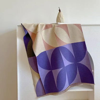 Dual-Faced Cozy Scarf for Effortless Style