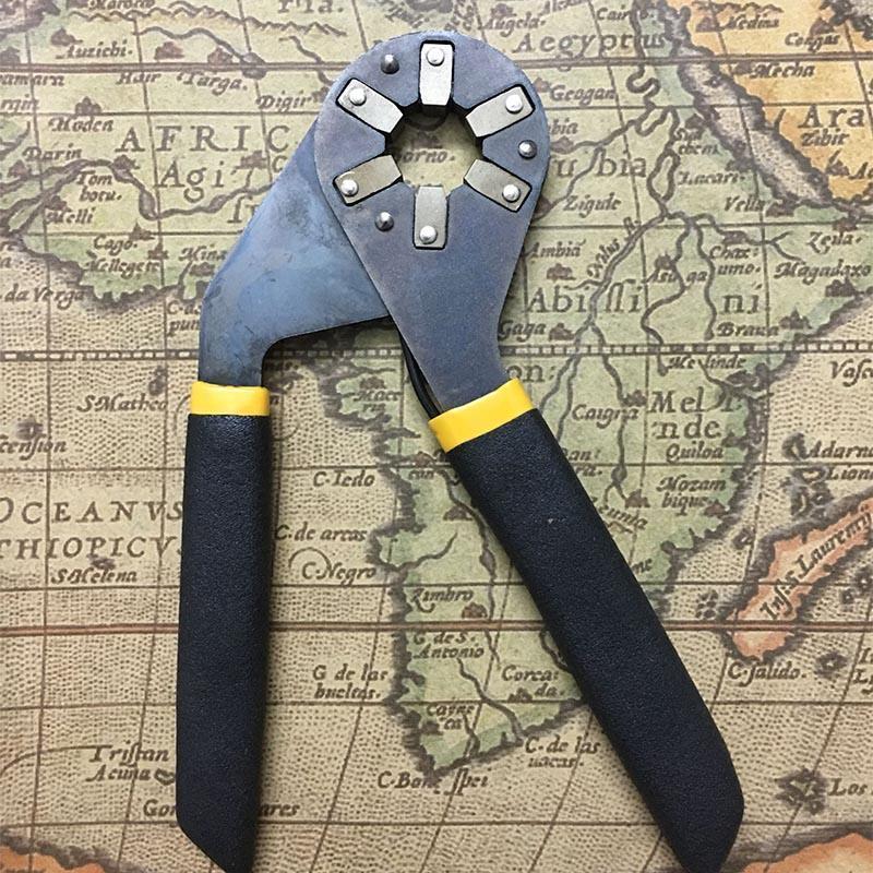 Adjustable Wrench with Bionic Handle – 14-in-1 Logger Tool