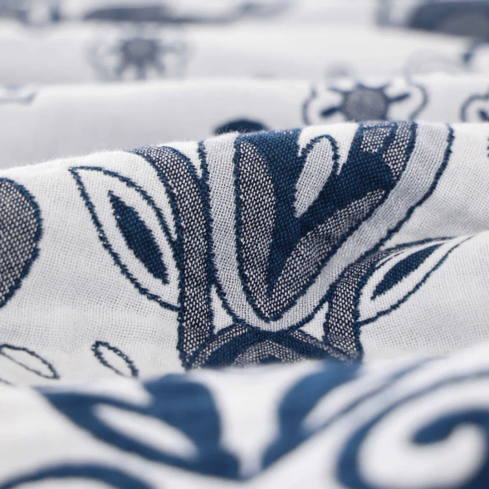 Chic Cotton Tassel Throw for Elegant Living Spaces