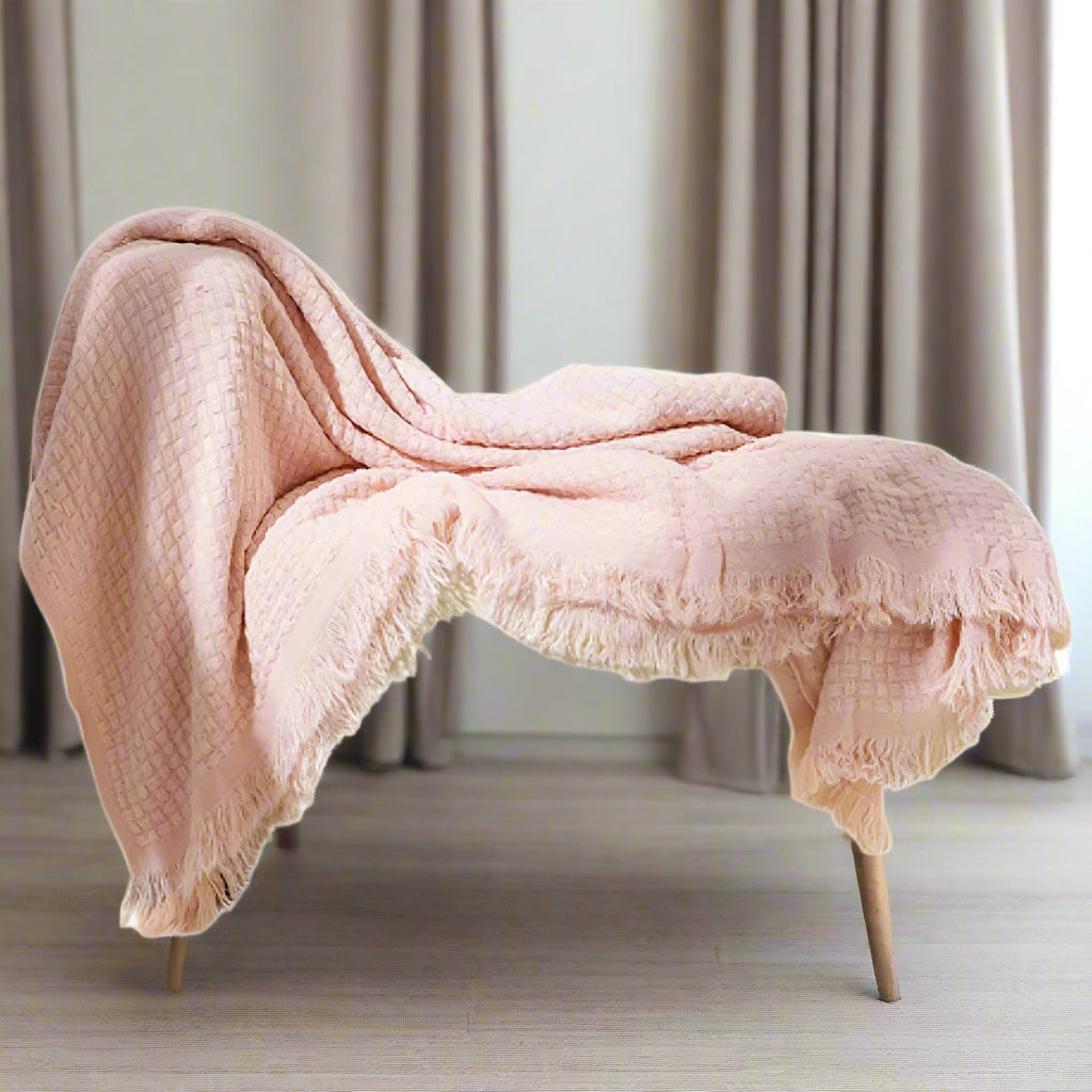 Charming Cotton Waffle Blanket with Stylish Tassels