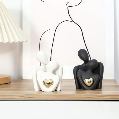 Modern Decorative Sculpture of Couple with Heart – Abstract Resin Figurine
