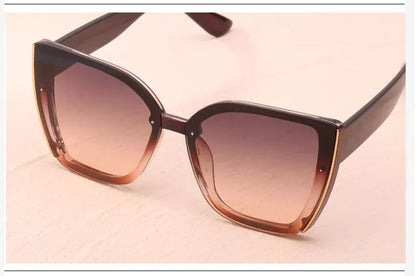 Trendy Square Sunglasses in Retro Style