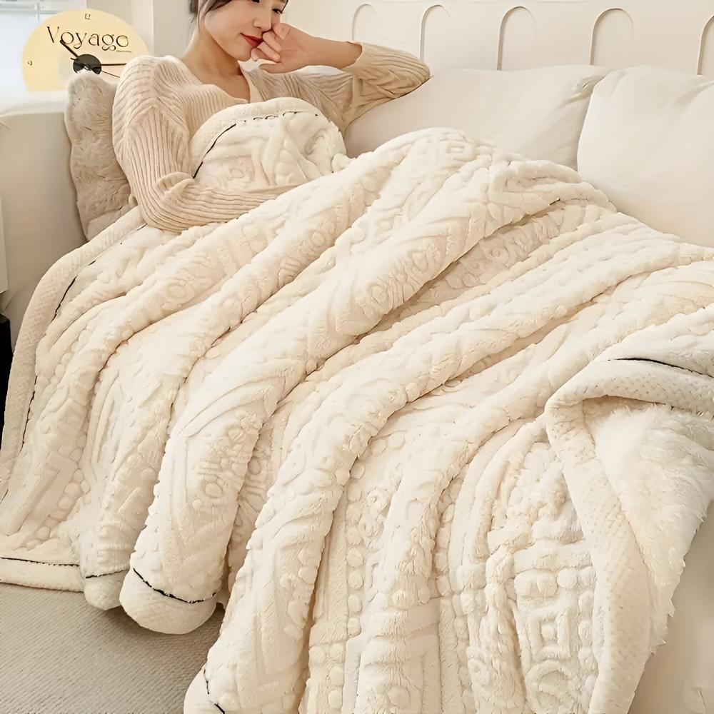 Luxurious Velvet Sherpa Blanket for Year-Round Comfort