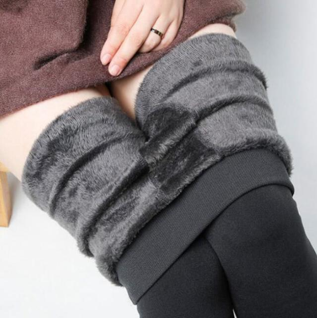 Winter Warmth: Luxe Fleece-Lined Leggings for Women