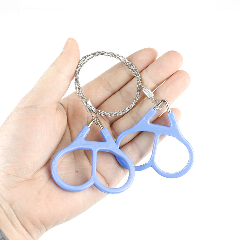 Lightweight Wire Saw for Effortless Outdoor Branch Cutting