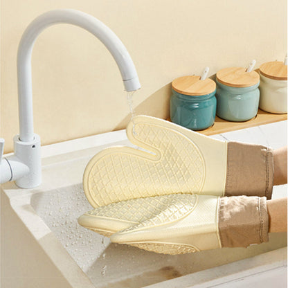 Heat and Slip Resistance Cooking Shield for Safe Cooking