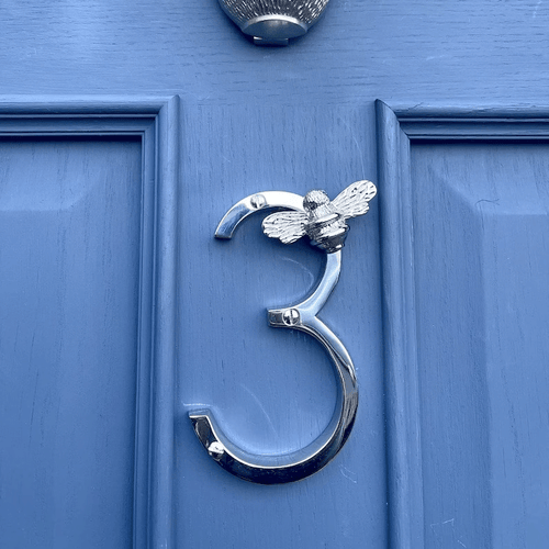 Custom Bee-Themed Address Sign – Personalize Your Home