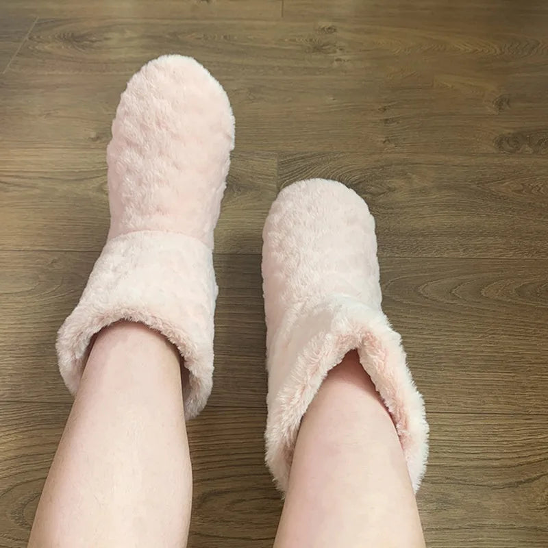 Unisex Winter House Socks | Cozy Fleece-Lined & Non-Slip | Plush Teddy Lining | Christmas & Sleep Socks