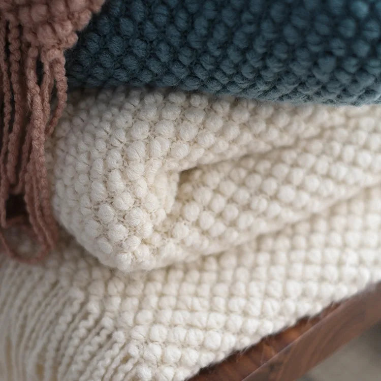 Soft Wool Blanket for Year-Round Warmth - Cozy and Creamy