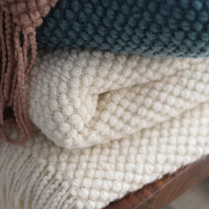 Soft Wool Blanket for Year-Round Warmth - Cozy and Creamy