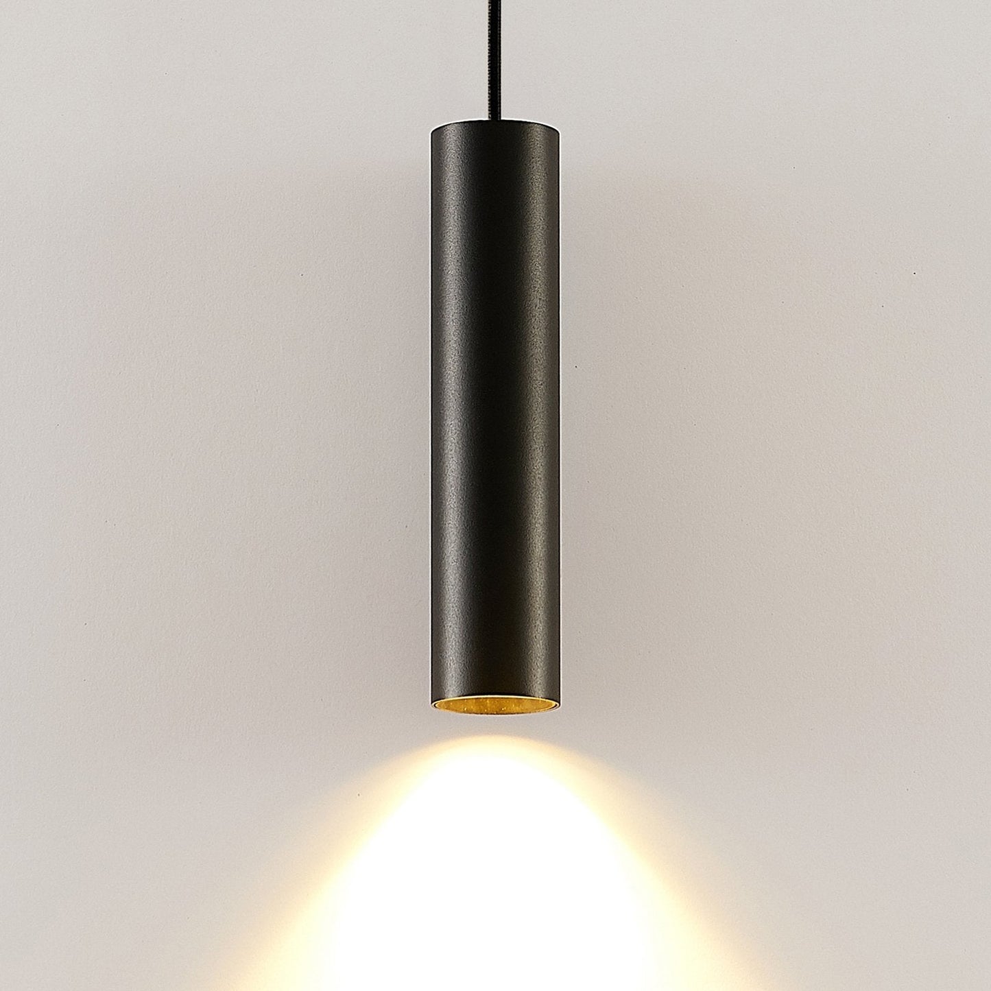Black Aluminum Tube Pendant Light Fixture