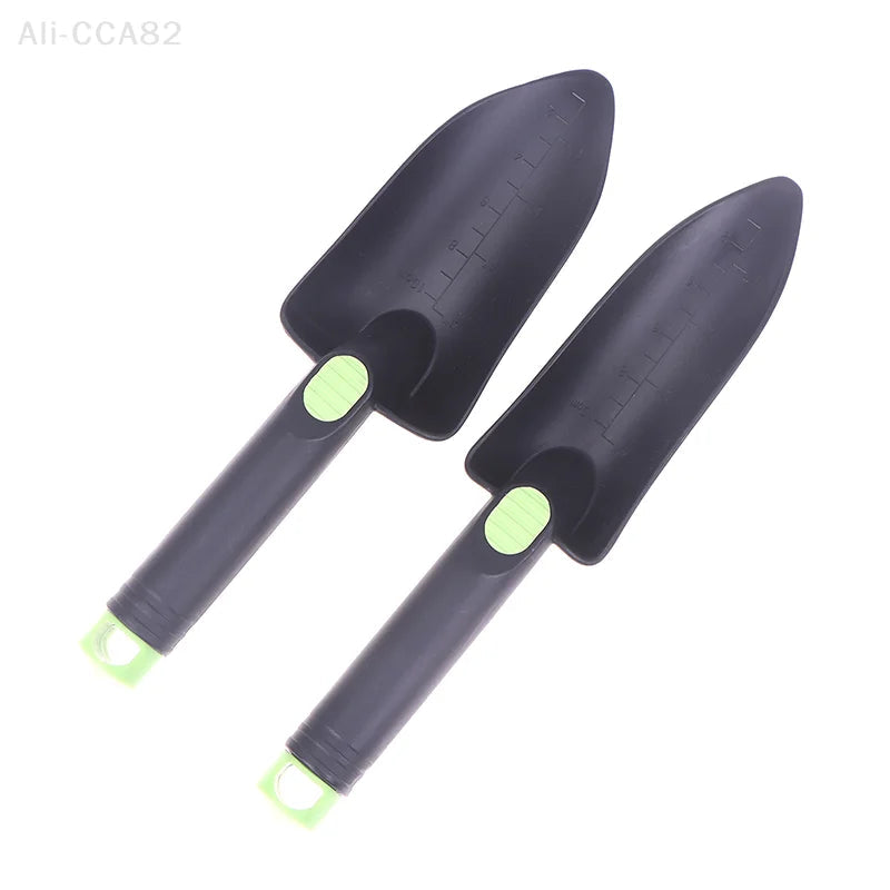 Compact and Durable Mini Hand Shovel for Soil and Sand