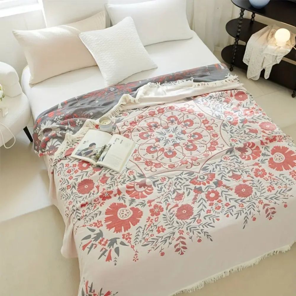 Chic Floral Reversible Cotton Throw for All Seasons