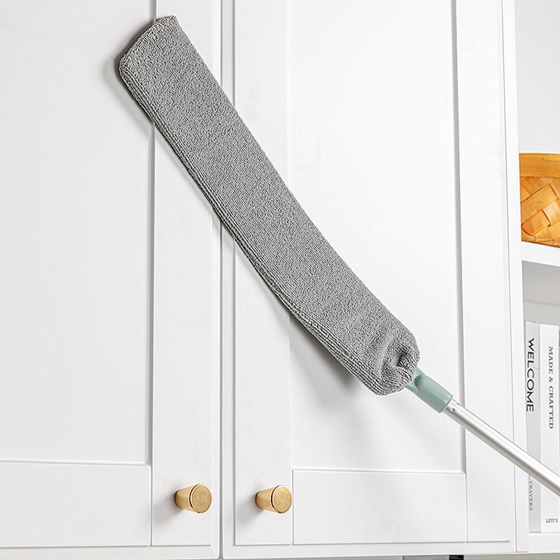 Versatile Extendable Dust Cleaner for Hard-to-Reach Areas
