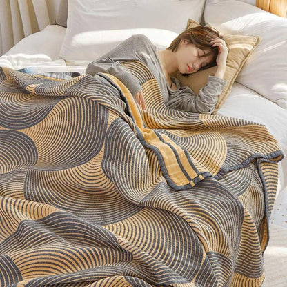 Luxurious 4-Layer Reversible Cotton Quilt for All Seasons