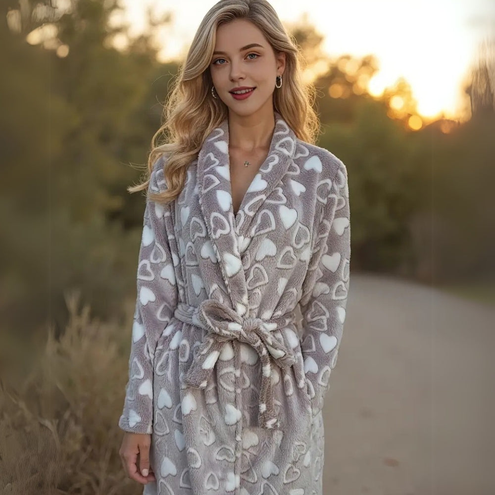 Cozy Comfort Fleece Robe for Ultimate Relaxation