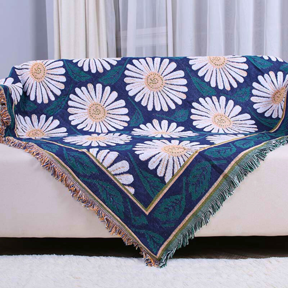 Chic Cotton Knit Blanket with Decorative Tassels