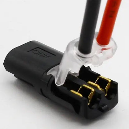 Dual-Core Connector with Secure Fastening Clip