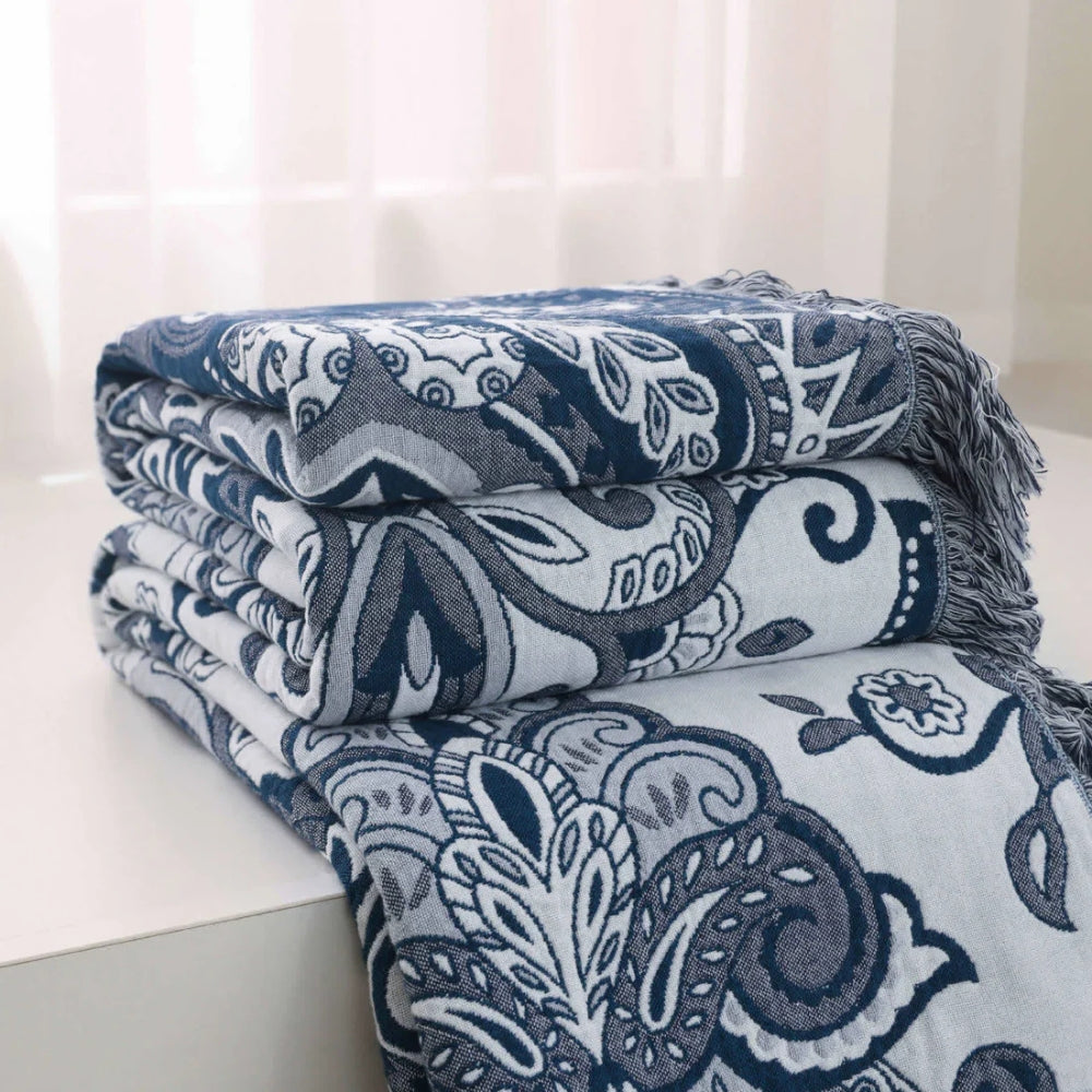 Chic Cotton Tassel Throw for Elegant Living Spaces