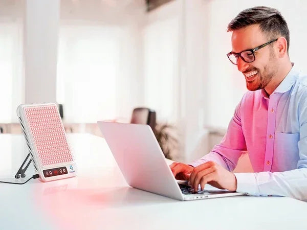 Near Infrared Light Therapy Lamp – 660nm & 850nm for Skin and Wellness