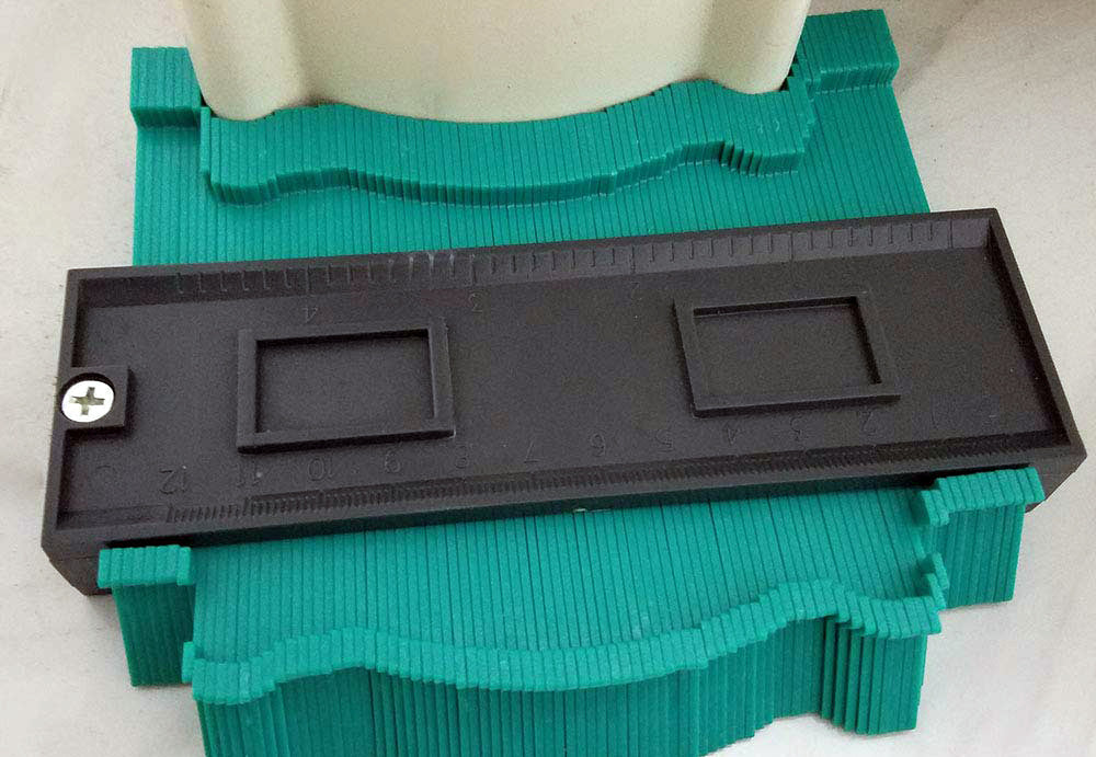 Precision Contour Gauge Tool for Accurate Measurements
