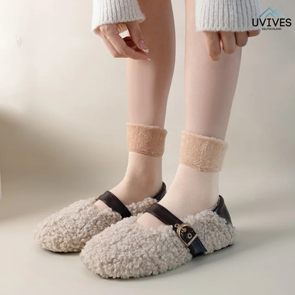 4 Pairs + 4 Free | Cozy Socks That Keep Your Feet Warm!
