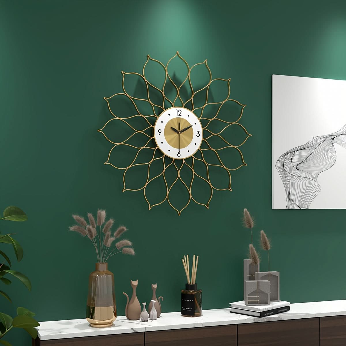 Modern Gold Wall Clock for Stylish Home Decor