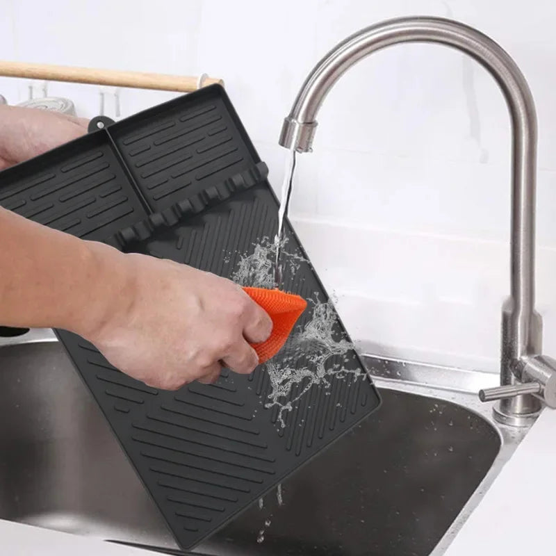 Silicone Grill Mat and Cleaning Pad | Dust Protection Cushion | BBQ Accessories & Oven Oil Box