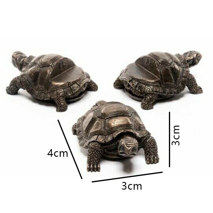 Set of Decorative Plant Holders in Animal Design