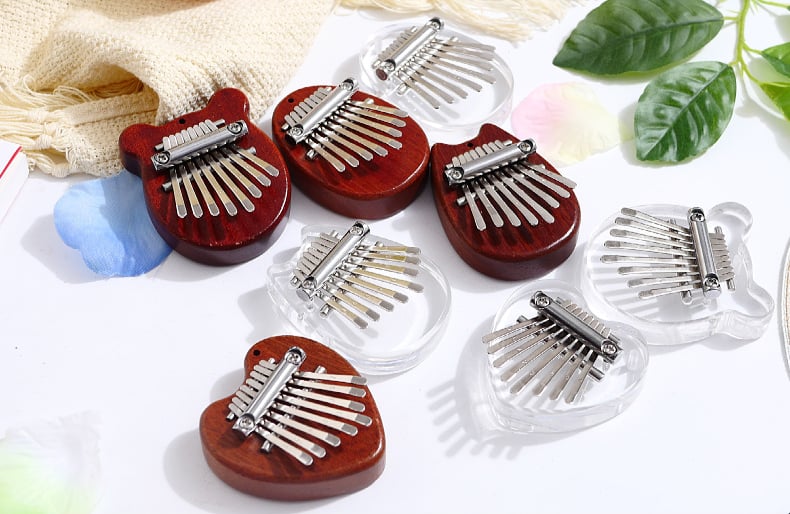 Pocket-Sized Melody Maker: 8-Key Thumb Piano