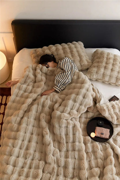 Cozy Fleece Blanket | Reversible Design | Year-Round Warmth