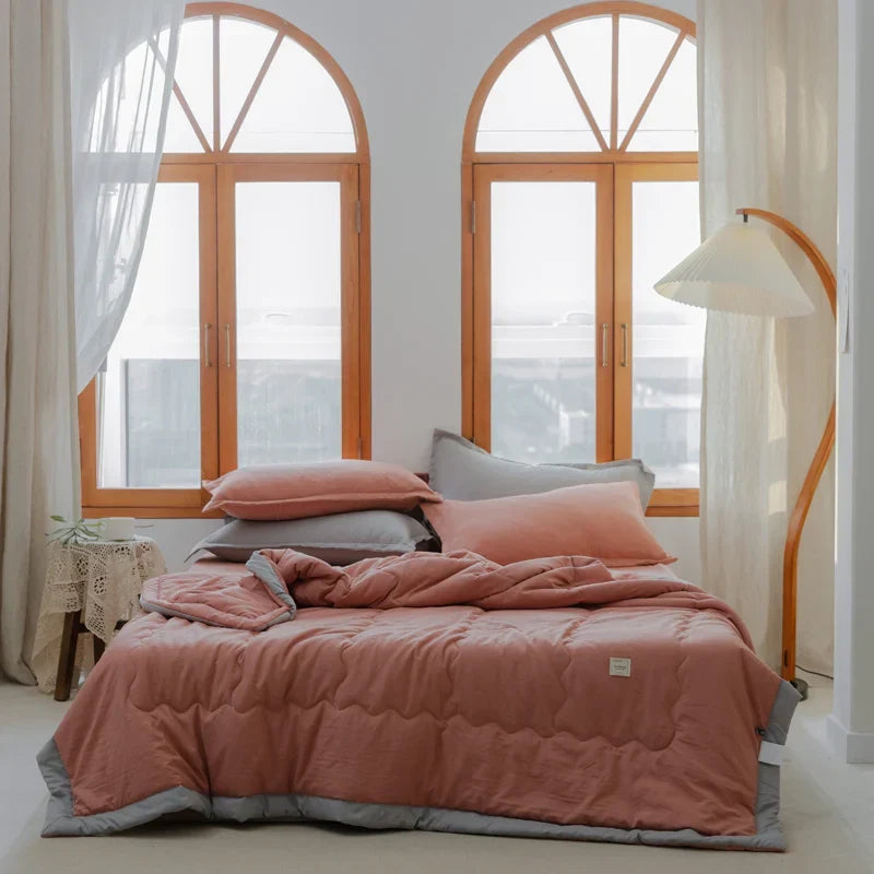 Lightweight Summer Quilt in Cotton-Polyester Blend – Washable, Skin-Friendly Solid Colour