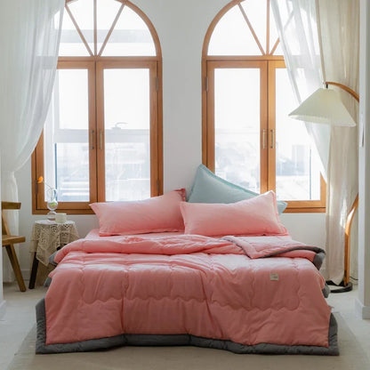 Lightweight Summer Quilt in Cotton-Polyester Blend – Washable, Skin-Friendly Solid Colour