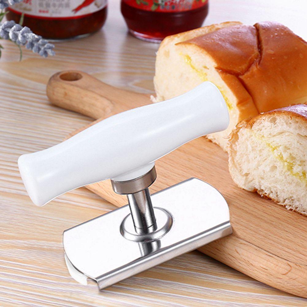 Versatile Can Opener with Adjustable Handle