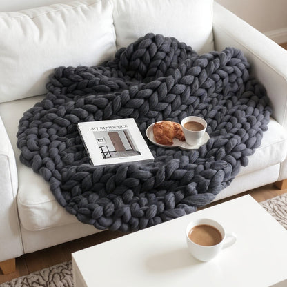 Cozy Merino Wool Throw Blanket in Chunky Knit for Elegant Home Style