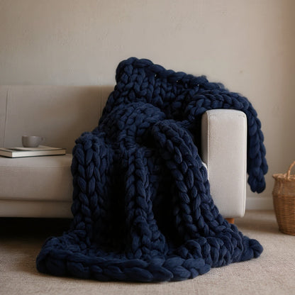 Cozy Merino Wool Throw Blanket in Chunky Knit for Elegant Home Style