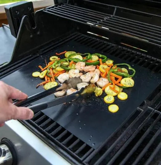 Non-Stick Grill Mat for Easy Cooking and Cleanup
