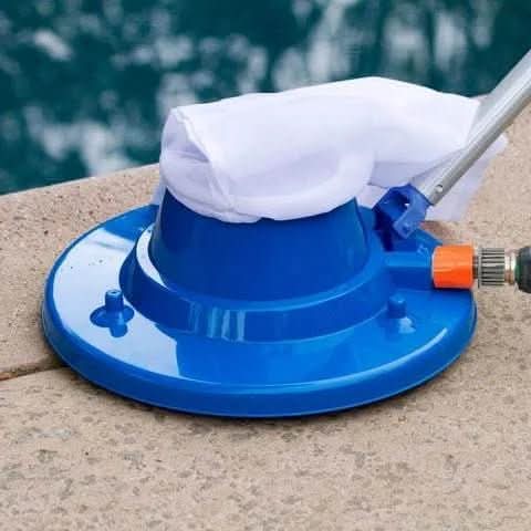 Pool Vacuum Cleaner for Quick Collection of Leaves and Dirt