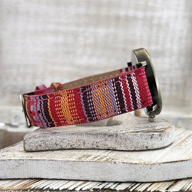 Stylish Timepiece with Woven Fabric Band | Vintage Charm