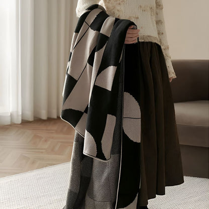 Chic Geometric Throw Blanket for Ultimate Comfort