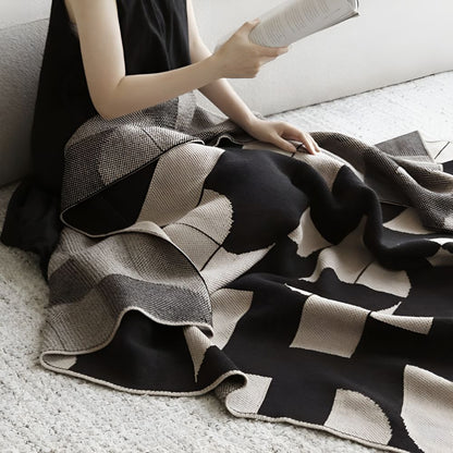 Chic Geometric Throw Blanket for Ultimate Comfort