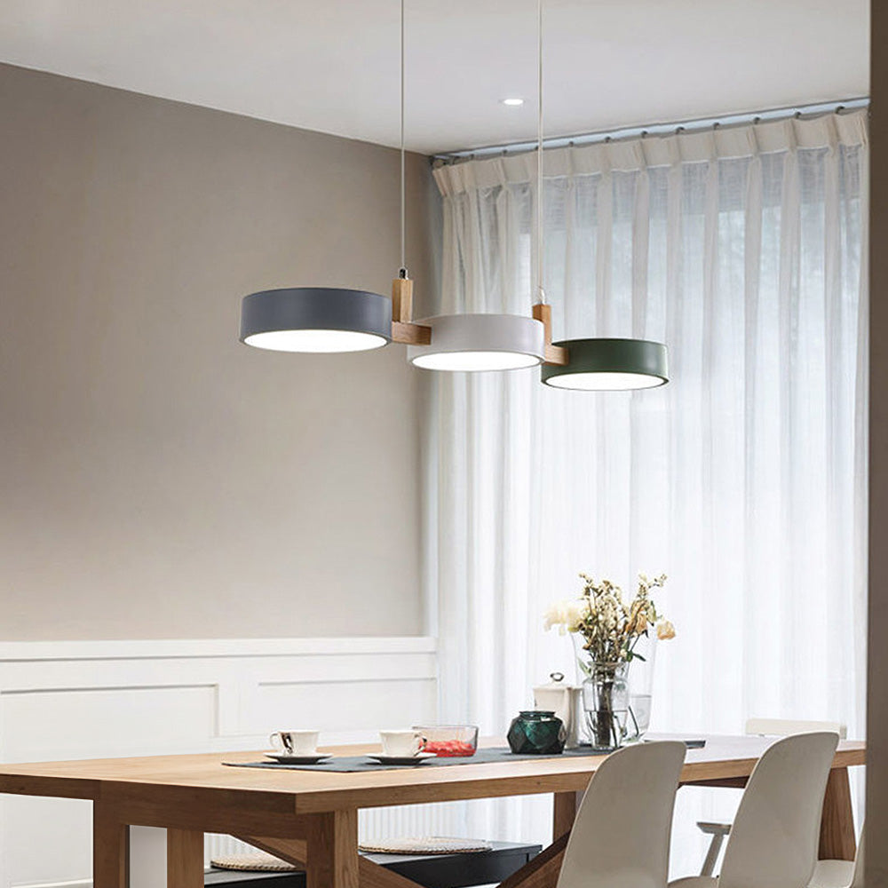 Northern Style Pendant Light for Kitchen and Dining Spaces