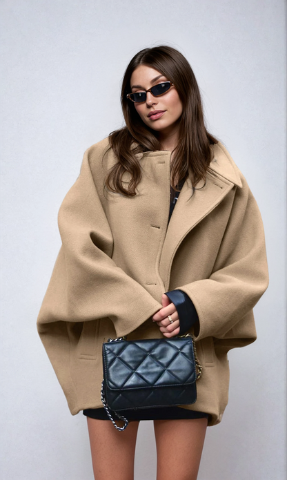Stylish Oversized Coat in Wool Blend with Button Closure