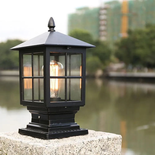 Traditional Flush-Mount Lantern for Outdoor Lighting