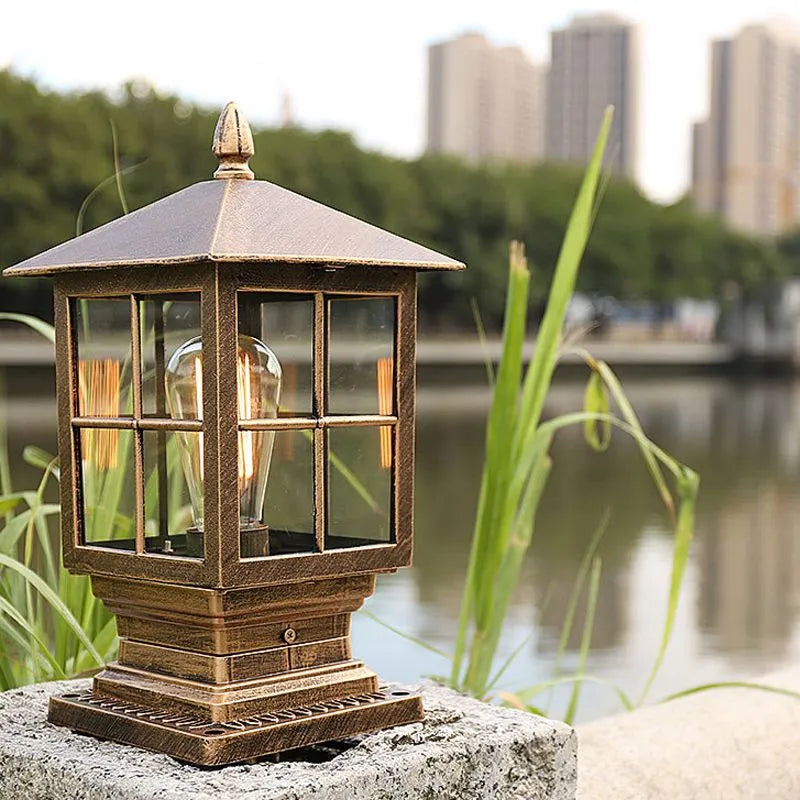 Traditional Flush-Mount Lantern for Outdoor Lighting