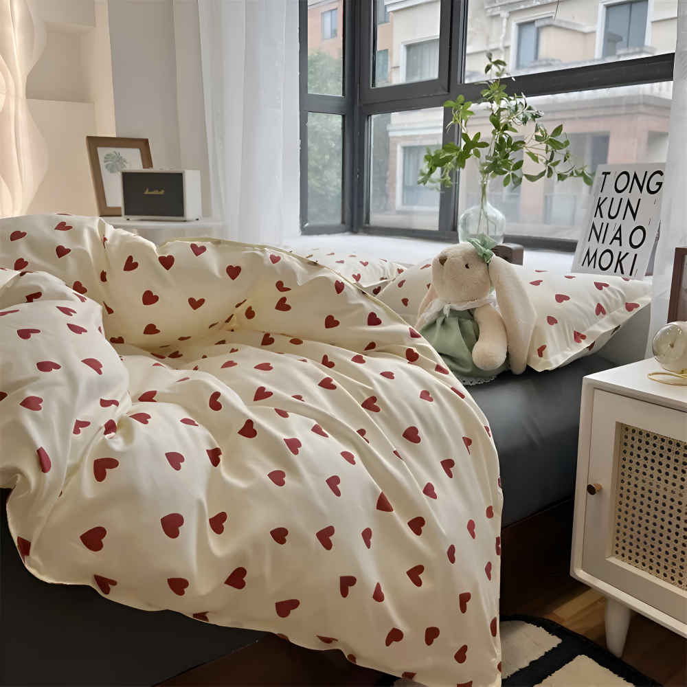 Heartfelt Comfort Bedding Set | Soft & Easy Care