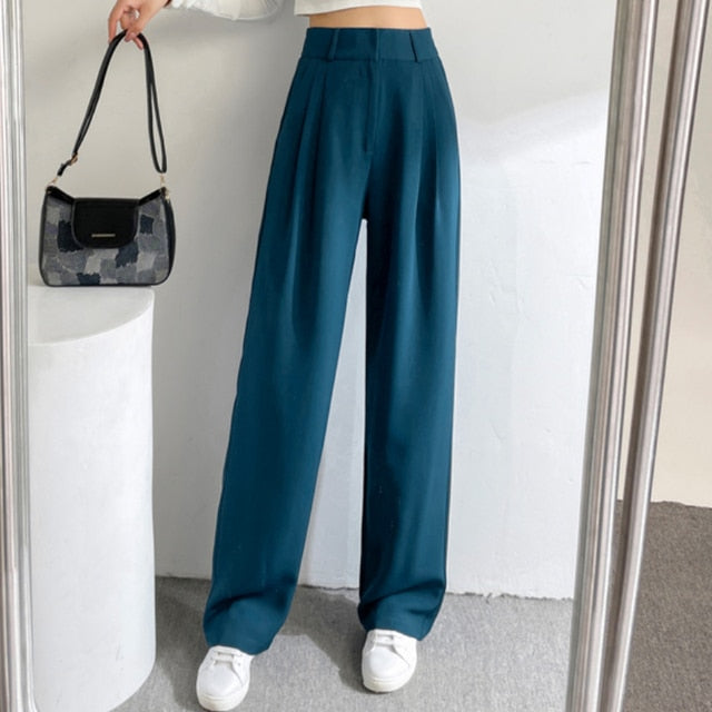 Effortlessly Stylish Relaxed Fit Trousers