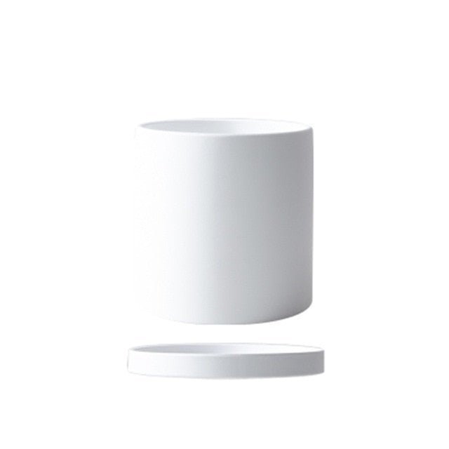 Elegant Ceramic Planter with Draining Tray for Healthy Roots