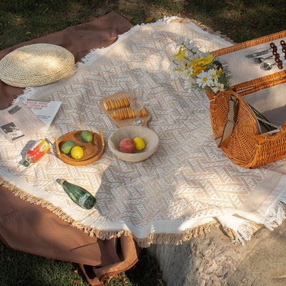 Stylish and Comfortable Outdoor Gear for Adventurous Activities